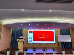 杨桂荣总裁亲自授课，设计培训会激发创意巧思